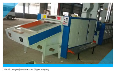 Left of clothes and jeans opening machine recycling machine
